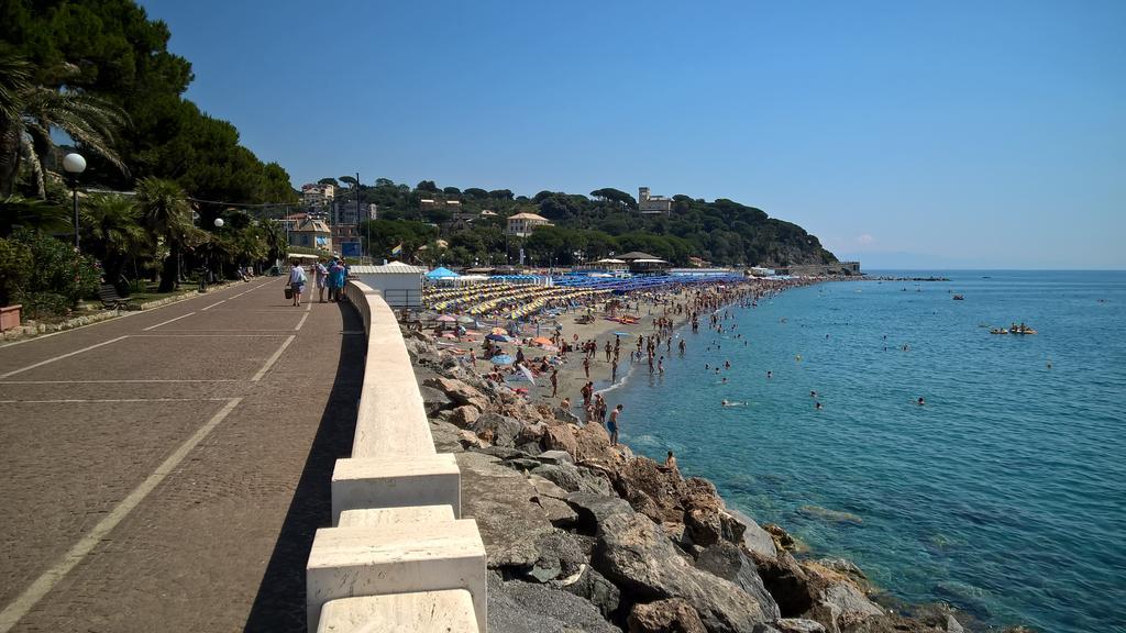 Hotel Villa Adele Celle Ligure Exteriör bild