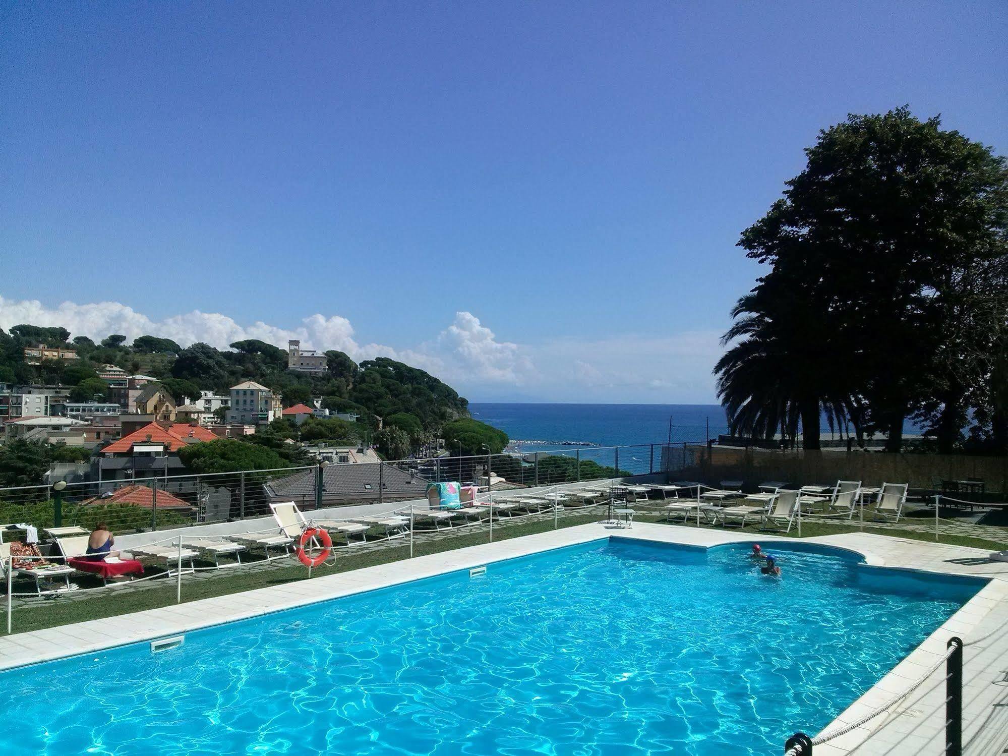 Hotel Villa Adele Celle Ligure Exteriör bild